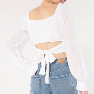 Hollister Long Sleeves White Blouse Knotted in the back